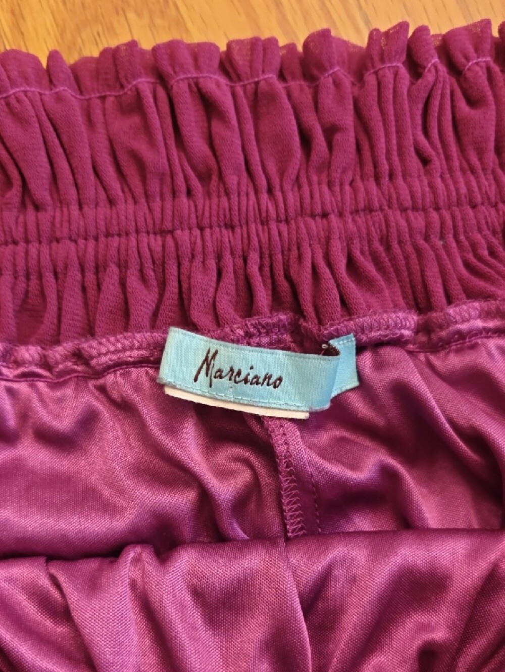 Marciano Off-Shoulder Ruffled Purple Top - Picture 2 of 3